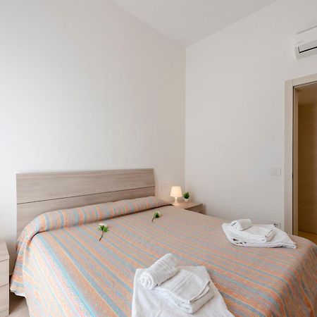La Suite 2 Ondina Viareggio 200M From Sea - Happy Rentals Luaran gambar