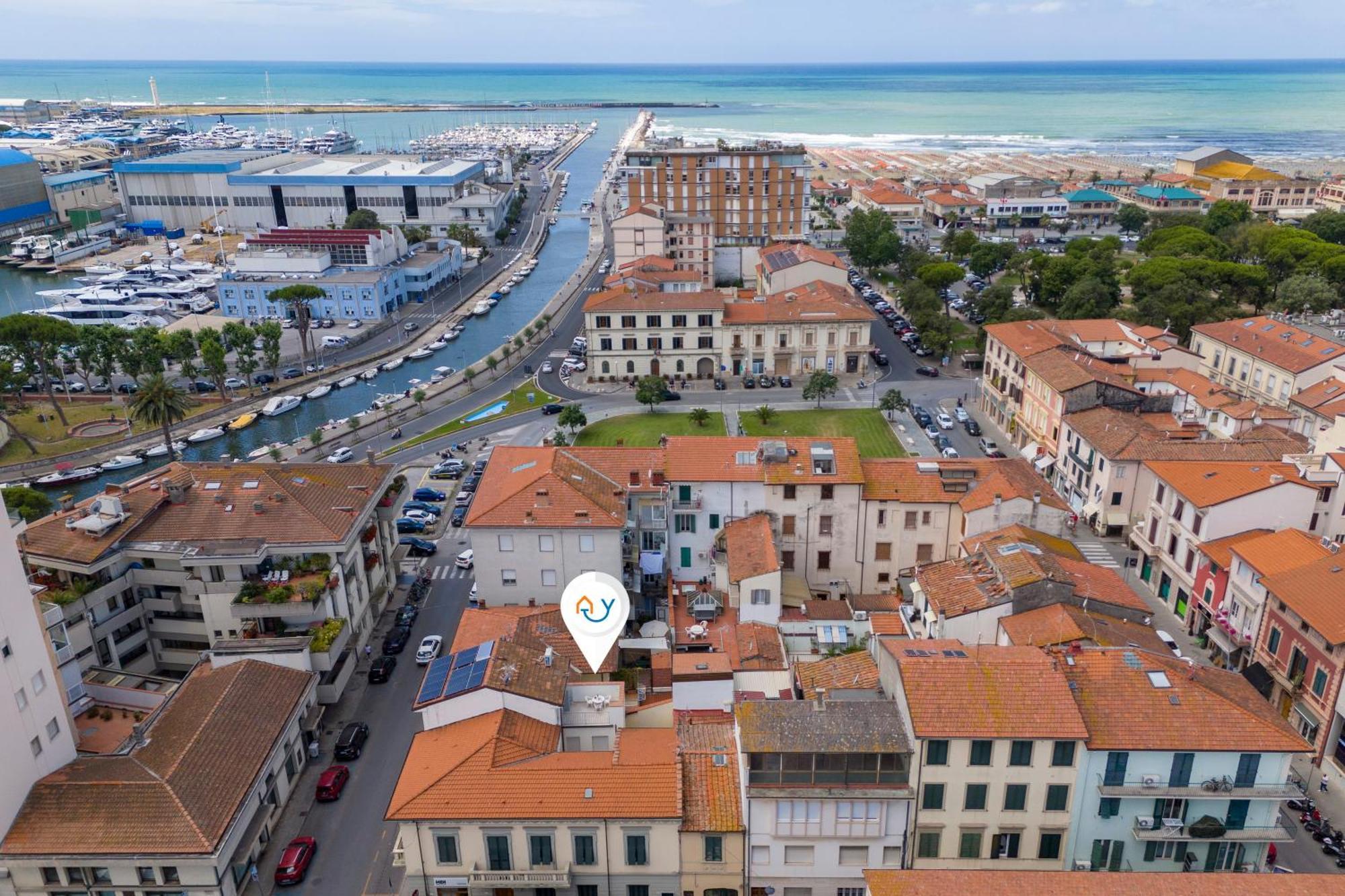 La Suite 2 Ondina Viareggio 200M From Sea - Happy Rentals Luaran gambar